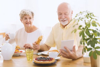 Komuta sizde tablet kullanma