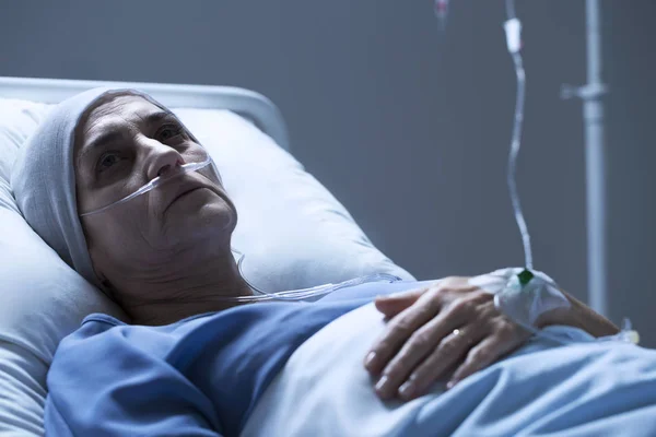 Sick senior woman with cancer — Stock Photo, Image