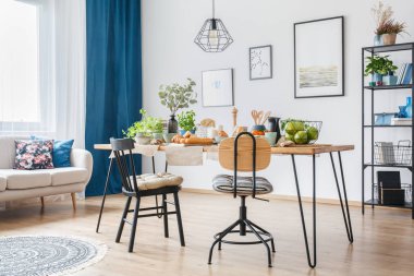 Mavi açık alan iç