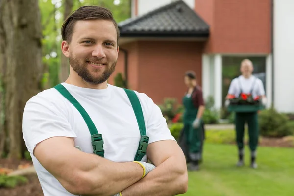 Mann, der weiß, wie man seinen Job macht — Stockfoto