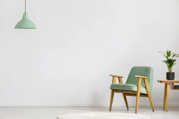 Mint fauteuil en tafel — Stockfoto