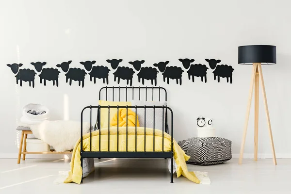 Yellow and black kid's bedroom — Stock Photo, Image