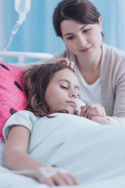 Anne ve hasta çocuk