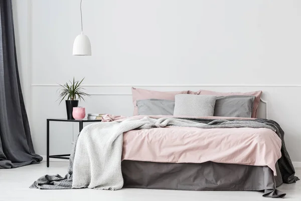 Pink pastel bedroom interior — Stock Photo, Image