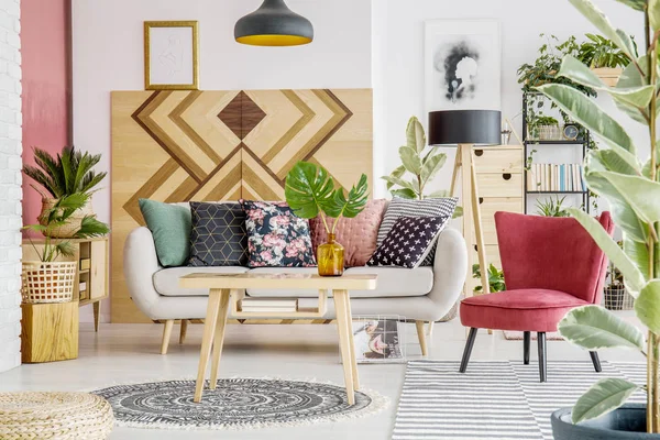 Natuurlijke woonkamer interieur — Stockfoto