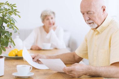 Kıdemli finansal kağıtları analiz