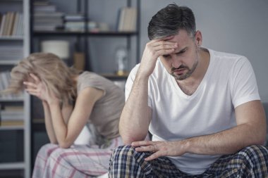 Uzak evli çift arasında gerginlik