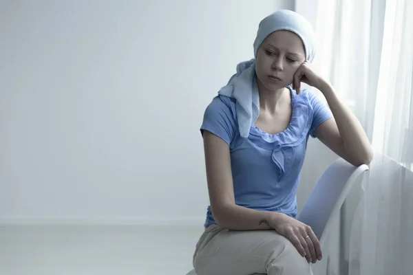 Sad woman with cancer — Stock Photo, Image