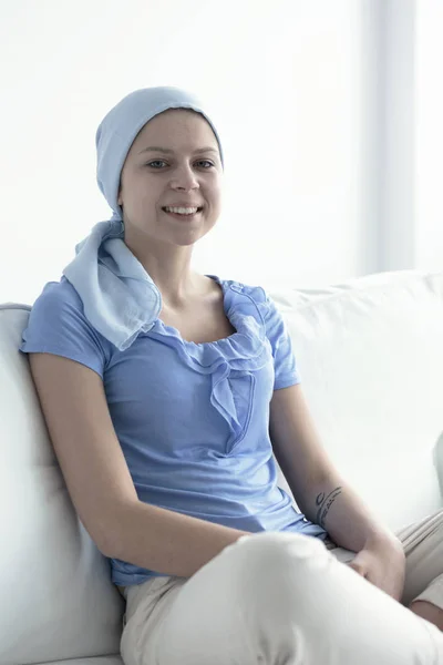 Μια γυναίκα μετά από χημειοθεραπεία — Φωτογραφία Αρχείου