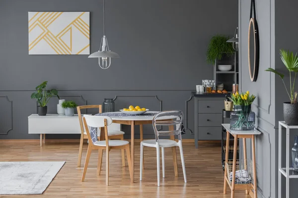 Interieur mit Möbeln im skandinavischen Stil — Stockfoto