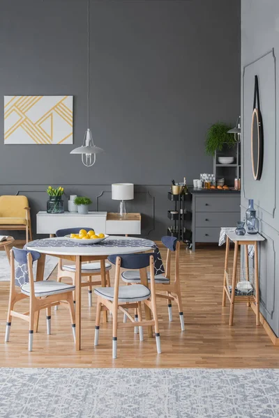 Inredning med möbler i skandinavisk stil — Stockfoto