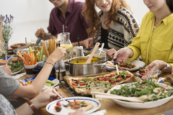 Fest med vegansk mat — Stockfoto