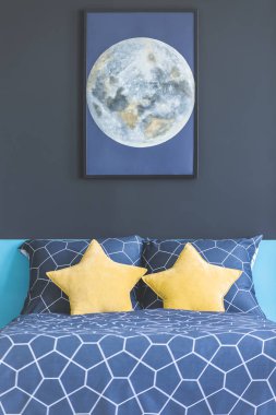 Sarı ve mavi yatak odası iç