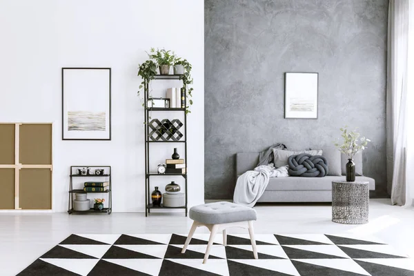 Karpet di ruang tamu — Stok Foto