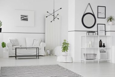 Mockup İskandinav oturma odasında