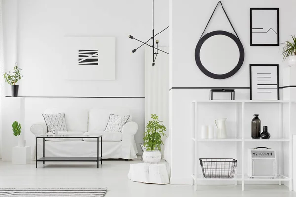 Salón en blanco y negro — Foto de Stock