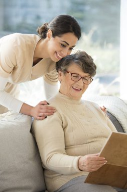 Büyükanne fotoğraf albümü arıyorsunuz