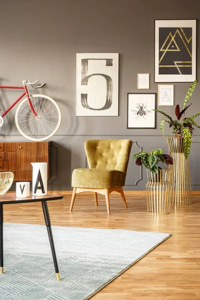 Woonkamer interieur met gallery — Stockfoto