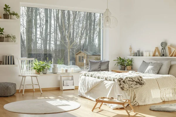 Bedroom interior with nice view — Stock Photo, Image