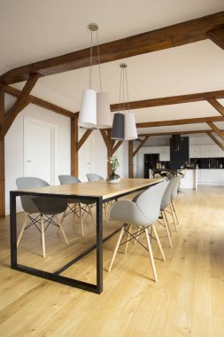 Yemek Masası yan açı