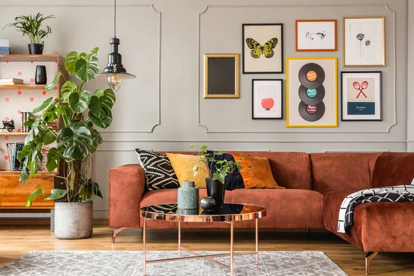 Moderno apartamento escandinavo con muebles de moda, foto real — Foto de Stock