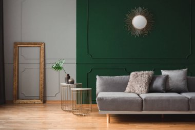 Basit oturma odası iç lüks kanepede Yastıklar