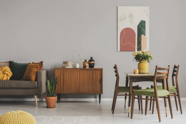 Vintage cupboard in grey elegant living room interior, copy space on empty wall — Stock Photo, Image