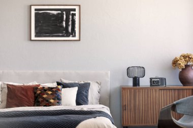 Modern düz, gerçek fotoğraf rahat kral yatak ile Trendy yatak odası