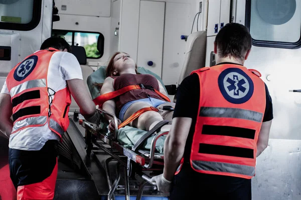 Female Young Victim Accident Lies Stretcher Ambulance — Stock Photo, Image