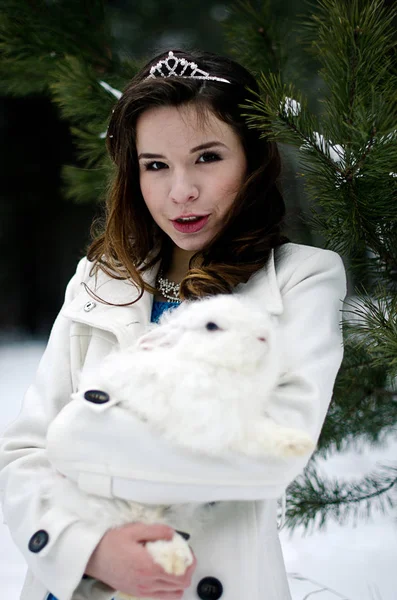 Retrato de inverno de uma menina bonita — Fotografia de Stock