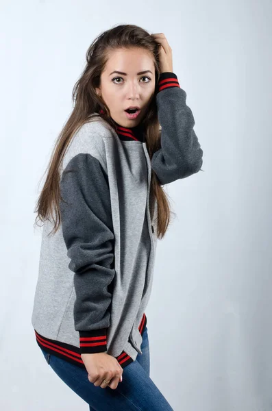 따뜻한 스웨터에 아름다운 소녀 — 스톡 사진