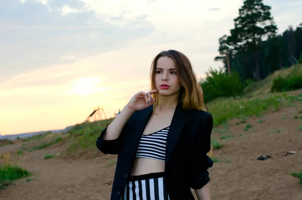 Menina bonita na praia — Fotografia de Stock