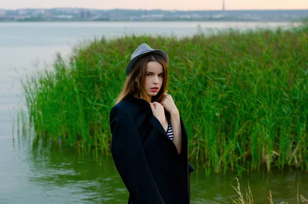 Bella ragazza in acqua — Foto Stock