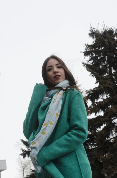 Menina bonita em casaco de lã — Fotografia de Stock