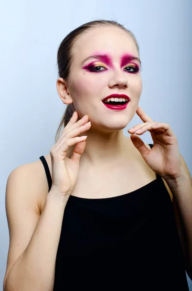 Beautiful girl in a juicy makeover — Stock Photo, Image