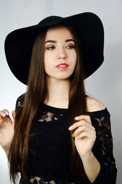 Güzel bir kızın portresi.