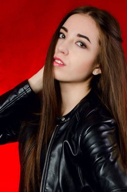 Güzel bir kızın portresi.