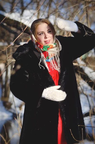 Beautiful Girl Shawl — Stock Photo, Image