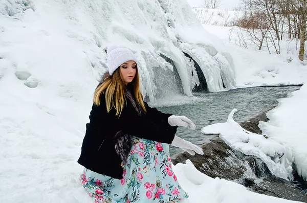 Beautiful Girl Winter Nature — Stock Photo, Image