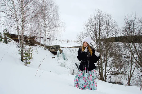 Menina Bonita Inverno Natureza — Fotografia de Stock