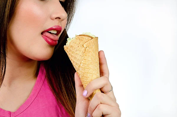 Beautiful Girl Ice Cream — Stock Photo, Image