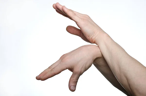 Ein Mann Spielt Mit Seinen Fingern — Stockfoto