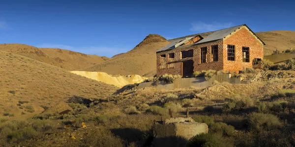 Alagút tábor Ghost Town nevadai sivatagban — Stock Fotó