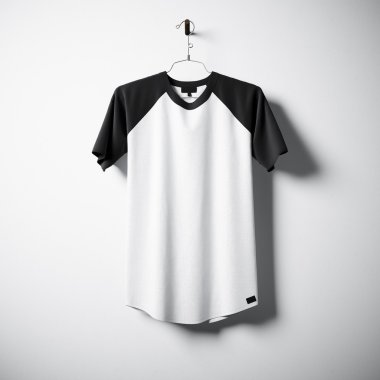 Boş siyah ve beyaz pamuklu tshirt boş beton duvarın ortasında asılı. Son derece ayrıntılı dokulu malzemelerle etiket maketini temizleyin. Meydanı. Ön taraf görünümü. 3d render.