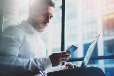 genç işadamı çalışma