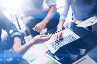 Ekip çalışması sürecinin closeup görünümü