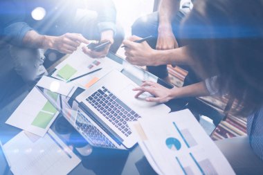 Ekip çalışması sürecinin closeup görünümü