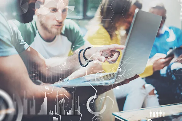 Young people working at modern office — Stock Photo, Image