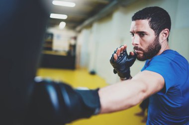 Erkek savaşçı başladı pratik 