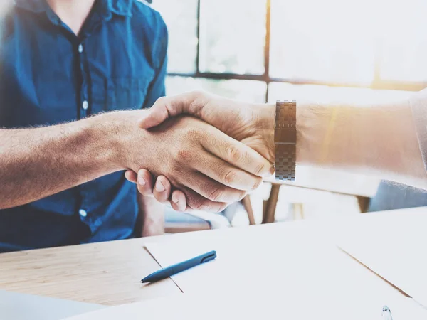 Business partnership handshake — Stock Photo, Image